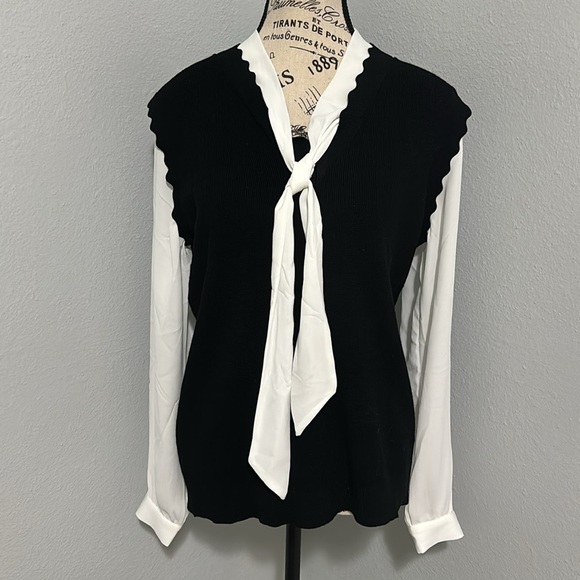 Adrianna Papell Scallop V-Neck Vest with Blouse Sleeves and Tie detail NWOT - Picture 2 of 13